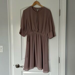 Rose dress key hole opening drawstring side to tighten waist